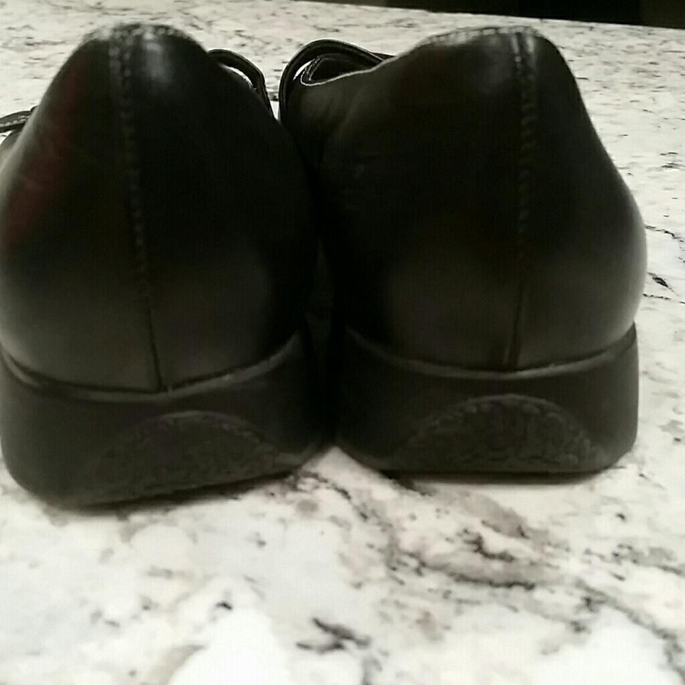 BP for Nordstrom Mary Jane Black Leather Flats EUC - Picture 6 of 6